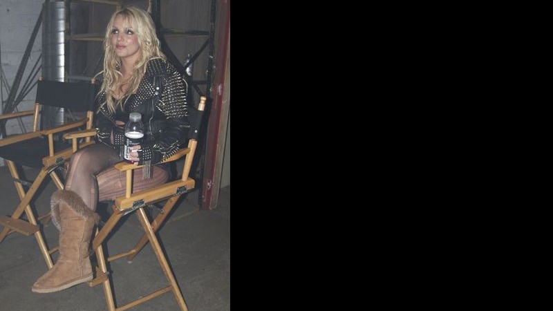 Britney Spears no set de gravação do clipe de "Till The World Ends" - Reprodução/Twitter oficial