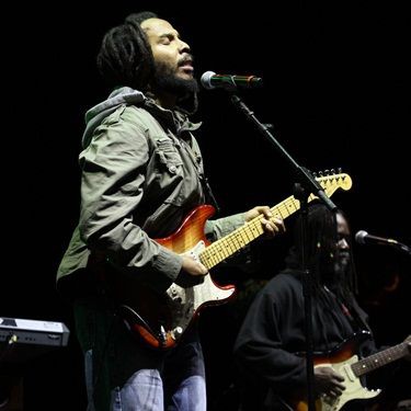 Ziggy Marley colocou o público da Shakira para dançar reggae, em São Paulo - Marcos Hermes/Divulgação