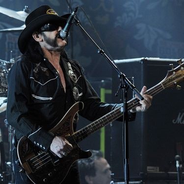 Lemmy Kilmister acha que a indústria das grandes gravadoras não vai durar - AP