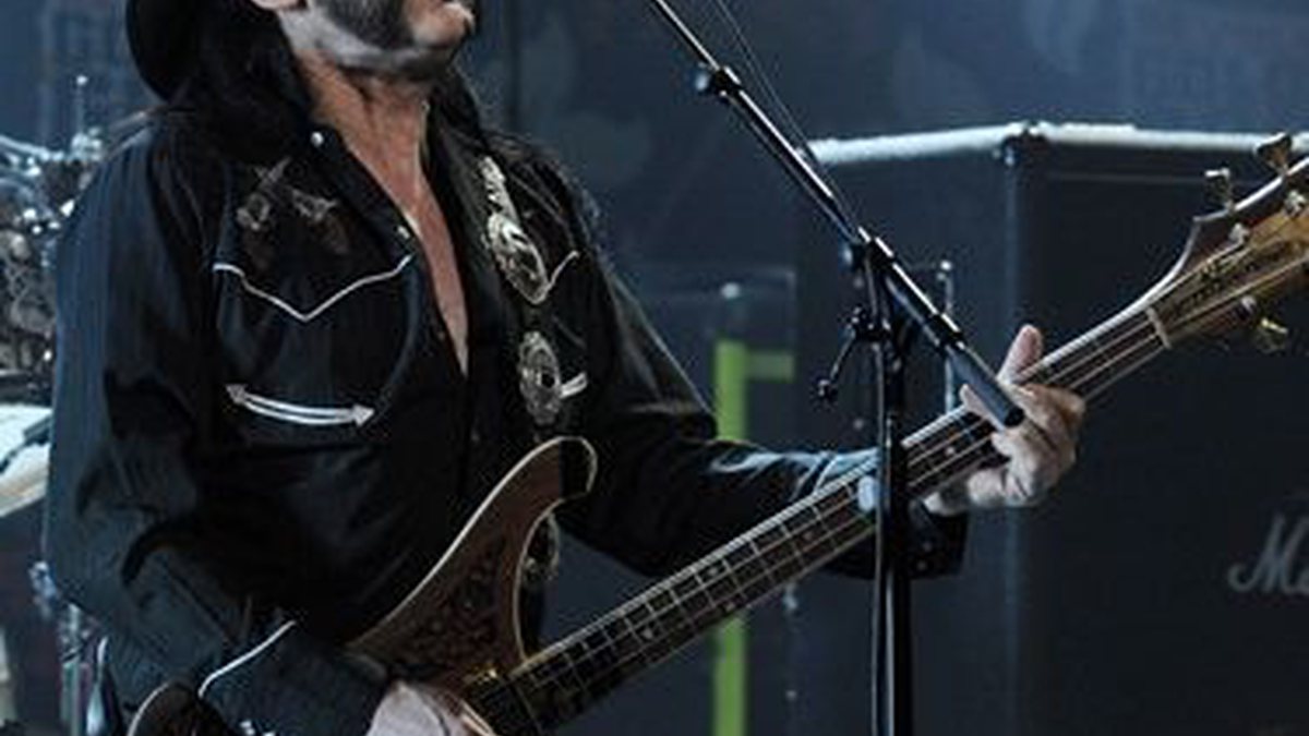 Lemmy Kilmister acha que a indústria das grandes gravadoras não vai durar - AP