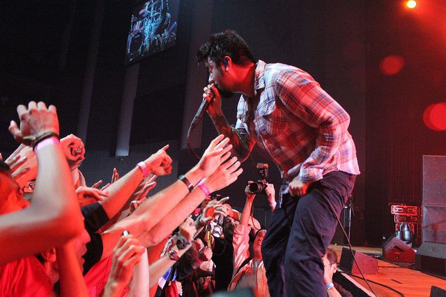 Chino Moreno, vocalista do Deftones, em show em São Paulo - Jonas Oliveira