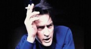 <b>DIVÃ ABERTO</b> Charlie Sheen divulga as mágoas em vídeos na internet - REPRODUÇÃO