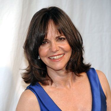 Sally Field será Mary Todd Lincoln, esposa do décimo sexto presidente norte-americano Abraham Lincoln, em filme de Steven Spielberg - AP