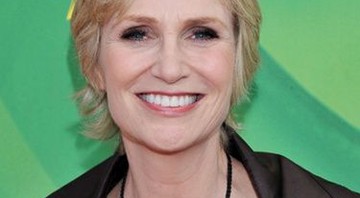 Jane Lynch integra elenco de <i>Os Três Patetas</i> - AP