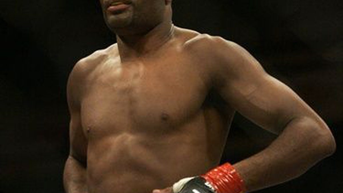 Filme sobre Anderson Silva (foto), dirigido por Pablo Croce, vence prêmio no Tribeca Film Festival - AP