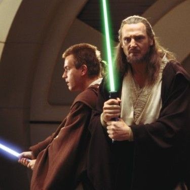 Ewan McGregor e Liam Neeson em cena de <i>Star Wars: Episódio I - A Ameaça Fantasma</i>: box em Blu-ray cheio de extras chega ao mercado em setembro - Reprodução