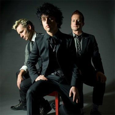 Gravadora Warner, que tem no catálogo Green Day (foto), Red Hot Chili Peppers, entre outros, foi comprada por US$ 3,3 bilhões - Reprodução/MySpace oficial