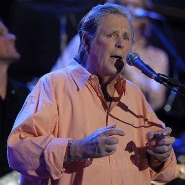 Brian Wilson diz que pretende parar de fazer shows em 2012 - AP