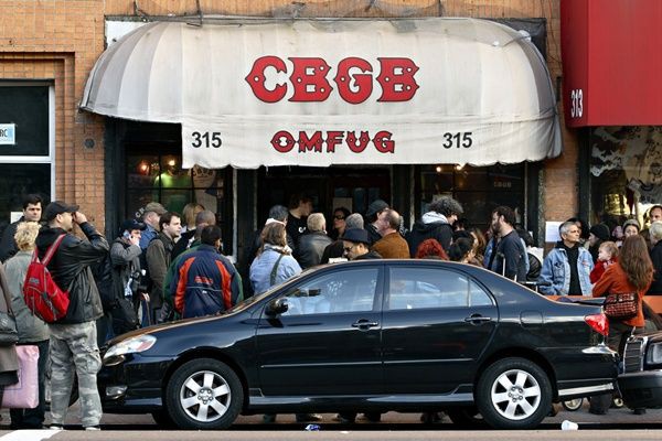 CBGB, berço do punk, ganhará cinebiografia - AP