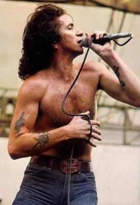 Bon Scott será tema de peça, na Austrália - Reprodução