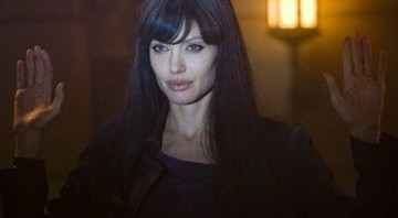 Angelina Jolie em ação em <i>Salt</i> - Reprodução