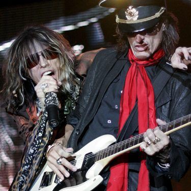 Steven Tyler e Joe Perry juntos, em 2007: agora, banda resolveu os conflitos internos e se prepara para gravar novo disco - AP