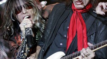 Steven Tyler e Joe Perry juntos, em 2007: agora, banda resolveu os conflitos internos e se prepara para gravar novo disco - AP