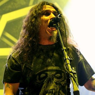 Tom Araya, baixista e vocalista do Slayer, chegou a agradecer a paciência do público com os problemas técnicos do show em São Paulo - Thais Azevedo