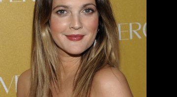 Drew Barrymore dirigirá <i>Heist Society</i> - AP