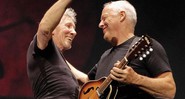 <b>REUNIÃO POSSÍVEL</b> Waters e Gilmour juntos no palco, em Londres - REUTERS/LATINSTOCK