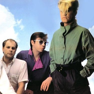 Mike Score é dono de distinção dúbia na história do rock: você poderia não saber o nome do vocalista do Flock of Seagulls, mas certamente conhecia o cabelo dele. - Reprodução