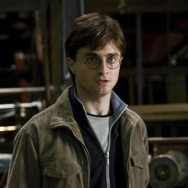 Daniel Radcliffe, intérprete de Harry Potter, em cena no filme que fecha a saga - Divulgação