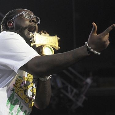 T-Pain lançará <i>rEVOLVEr</i> em outubro - AP