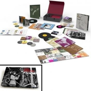 Serão lançadas apenas três mil cópias de <i>The Smiths Complete - Deluxe Collectors Box Set</i> - Divulgação