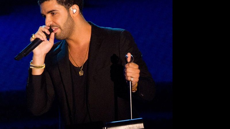 Drake compôs algumas canções de <i>Take Care</i> junto a Stevie Wonder - AP