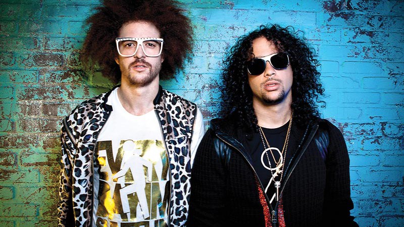 <b>ENTRE FAMOSOS </b> Redfoo (à esq.) cresceu entre lendas da música - divulgação