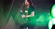 Dave Grohl interagiu muito com o público do Lollapalooza durante o show, principalmente em canções como "My Hero" e "Times Like These", entre outras. - Divulgação/Lollapalooza Brasil