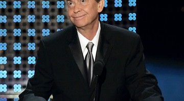 Dick Clark morreu aos 82 anos. Ele ficou mais conhecido como o apresentador do programa <i>American Bandstand</i>. - AP