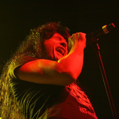 Joey Belladonna em sua primeira passagem pelo Brasil à frente do Anthrax - Thais Azevedo