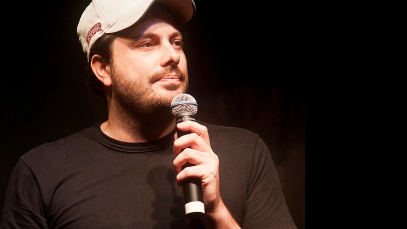 Danilo Gentili criticou a Bandeirantes, rede de TV na qual trabalha, durante show de stand-up na Virada Cultural - Gus Lanzetta