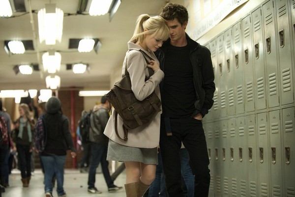 A atriz Emma Stone interpretar Gwen Stacy, primeira paixão colegial de Peter Park. Ela também namora Andrew Garfield na vida real - Sony Pictures / Divulgação