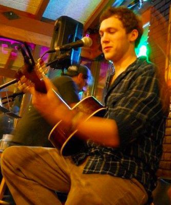 Phillip Phillips - Reprodução/Facebook oficial