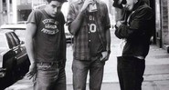 <b>REVOLUÇÃO BEASTIAL</b> Horovitz, Yauch e Diamond (da esquerda para a direita) em Nova York, em 1986 - SUNNY BAK