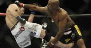 Anderson Silva e Chael Sonnen - AP