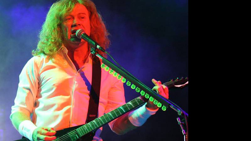 Dave Mustaine à frente do Megadeth na Via Funchal - Thais Azevedo