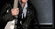 <b>LIGADO</b>Jack Bruce é fã do Red Hot Chili Peppers - WARWICK PRESS