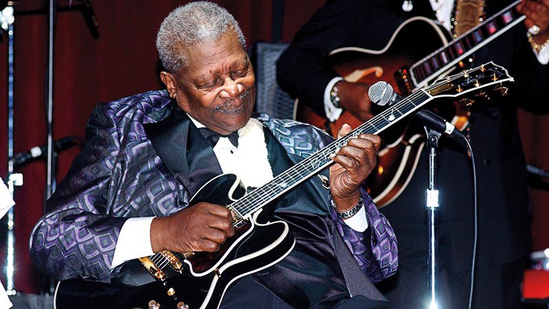 <b>B.B. King</b>
<br>
B.B. King certa vez anunciou sua aposentadoria, em 2006. Anos depois, em 2009, afirmou que voltaria para alguns shows no Reino Unido, mas desde então continua na estrada e, aos 87 anos, coloca o Brasil sempre em sua rota.
 - DAVID ATLAS/RETNA