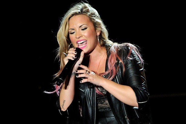 Galeria jovens surtados 01 - Demi Lovato  - AP