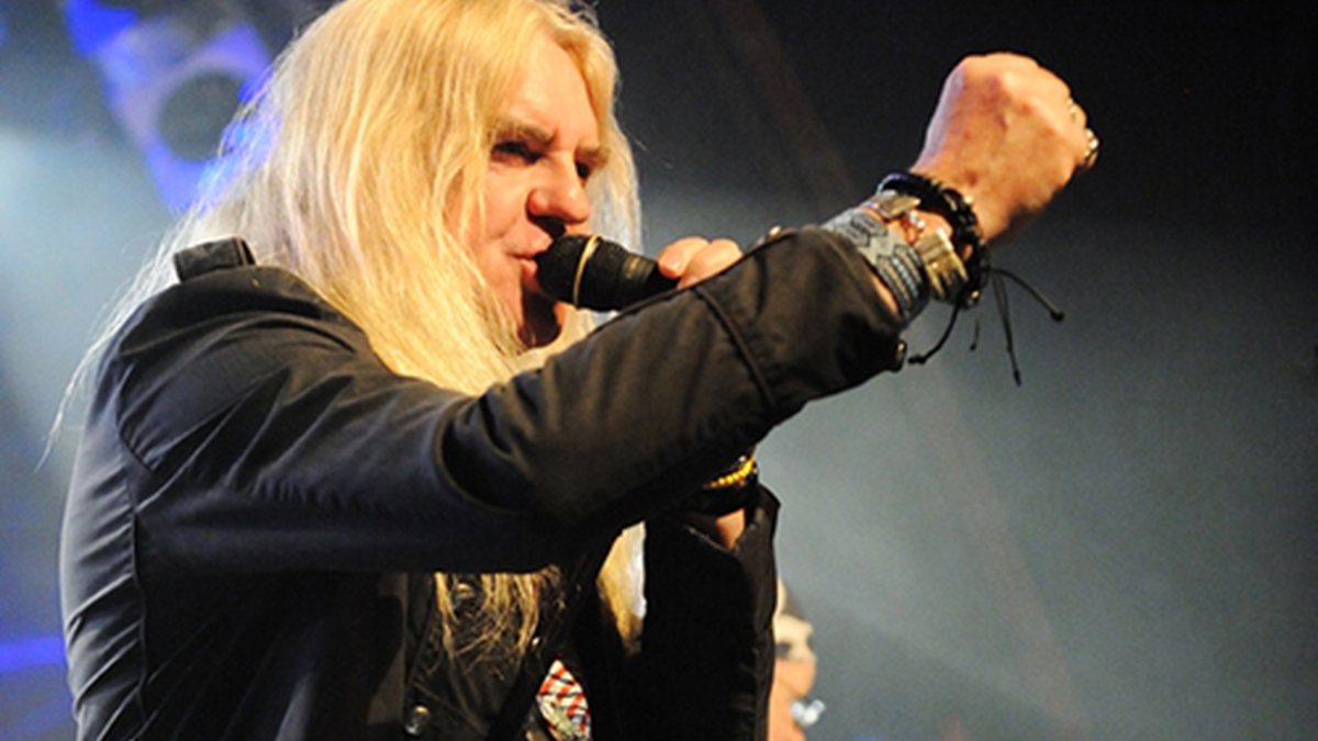 Saxon - Reprodução / Site Oficial