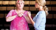 Rebel Wilson e Anna Camp exercitando a voz - Divulgação