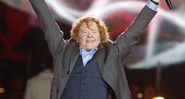 Mick Hucknall - AP