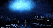 Adele cantou "Skyfall" com a ajuda de uma orquestra - AP