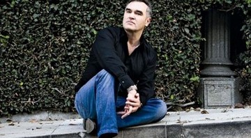 <b>1997</b>
<br>
Morrissey espanca Madonna de novo: “Madonna reforça tudo que é absurdo e ofensivo. Feminilidade desesperada. Madonna é o mais próximo de prostituição organizada que existe”.  - Divulgação