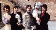 Os Beatles e alguns amigos caninos em 1967; - HENRY GROSSMAN