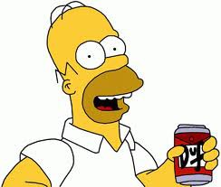 <b>A cerveja Duff de <i>Os Simpsons</i></b> - A cerveja preferida do Homer Simpson chegou ao mercado e virou febre quando começou a aparecer nos bares do Brasil. - Reprodução/Fox