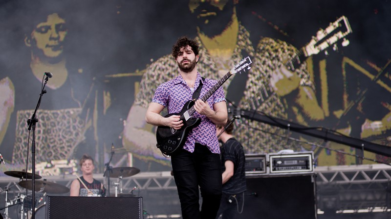 Com guitarras criando atmosferas delirantes, Foals fez grande show no palco Butantã.  <a href="http://rollingstone.com.br/noticia/lollapalooza-2013-mesmo-em-um-horario-dificil-foals-empolga-o-publico/" target="_blank"><b><u>Leia mais.</u></b></a> - Divulgação