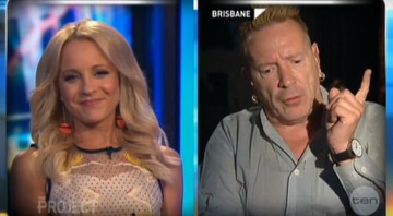 Johnny Rotten e a apresentadora Carrie Bickmore, no programa <i>The Project</i> - Reprodução / Vídeo