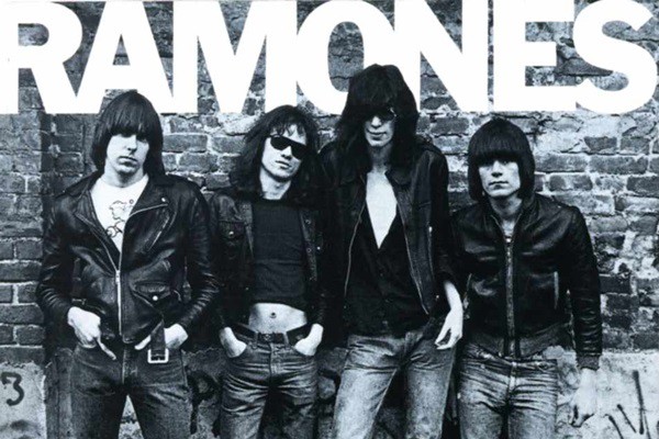 Galeria - Discípulos dos Ramones - Capa - Reprodução