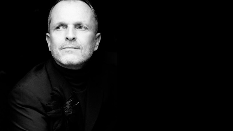 Miguel Bosé - Reprodução/Facebook Oficial