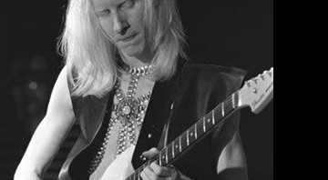 Johnny Winter - Reprodução / Facebook oficial